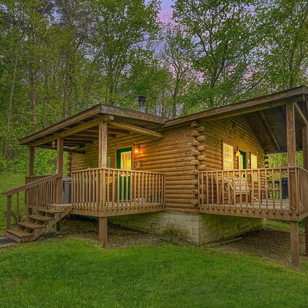 Blue Rose Cabins - Rosebud Cabin Logan Kültér fotó