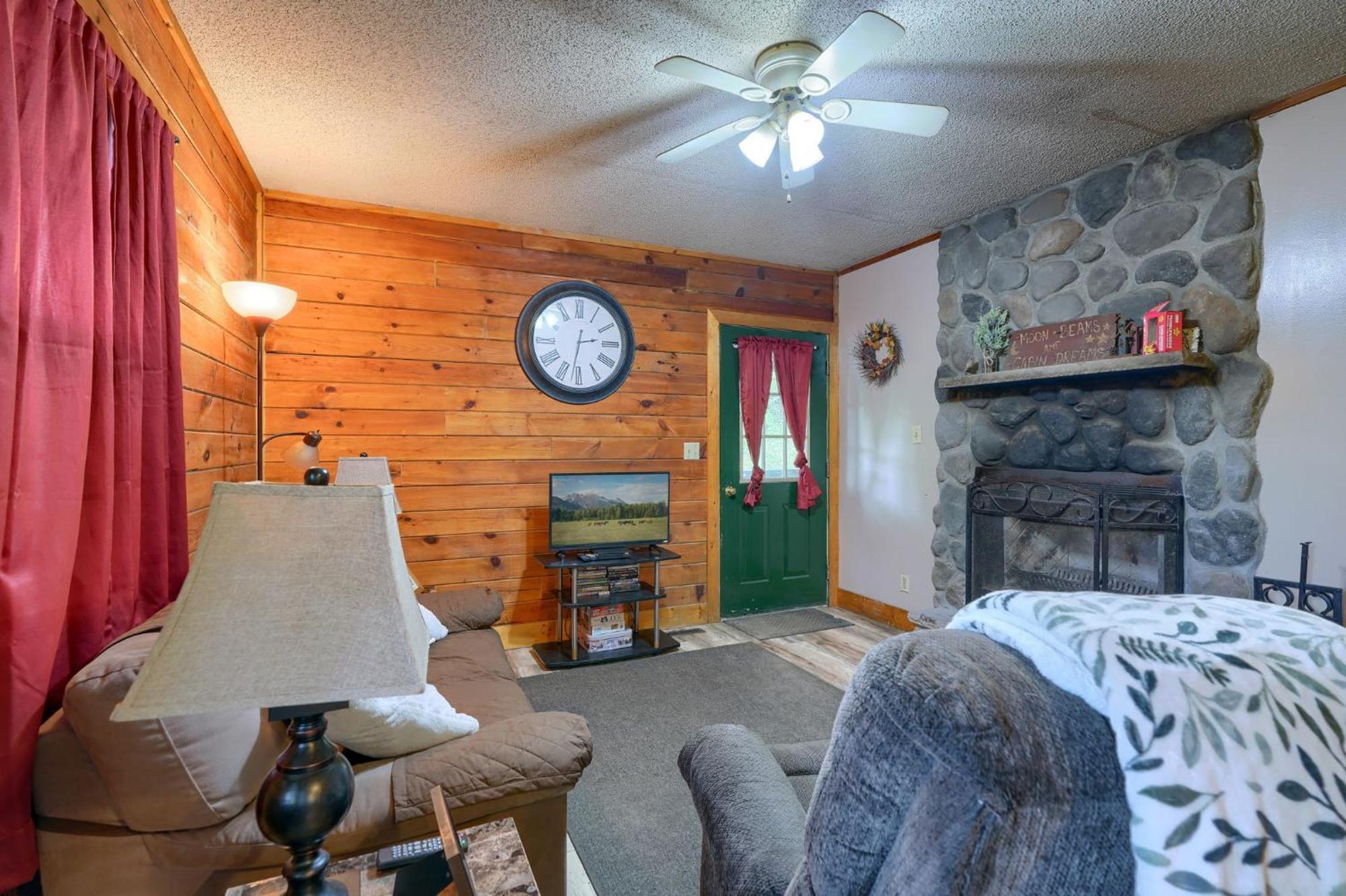 Blue Rose Cabins - Rosebud Cabin Logan Kültér fotó
